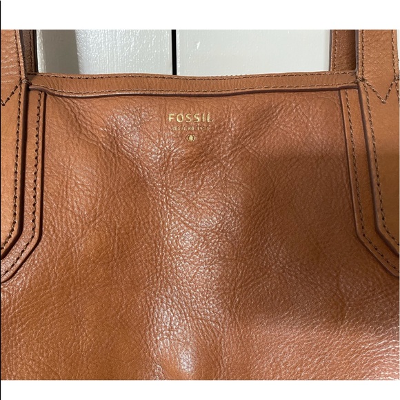 Fossil Sydney top zip Shopper in tan